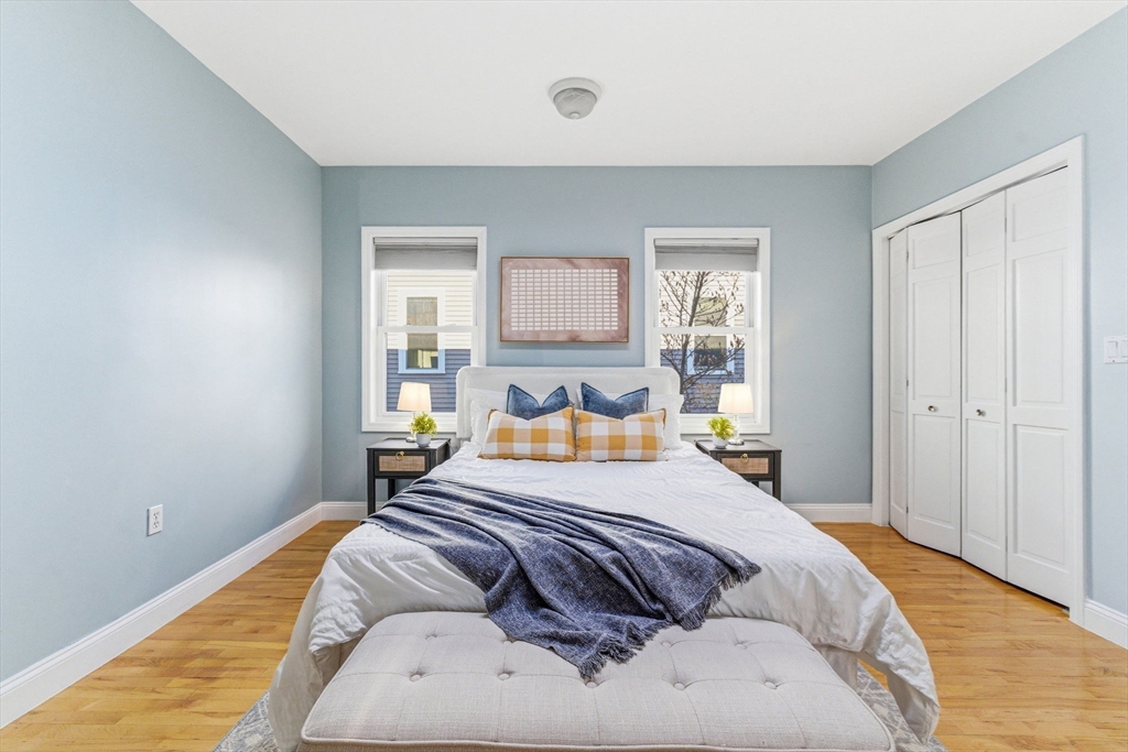 3 Mullins Ct # 3
