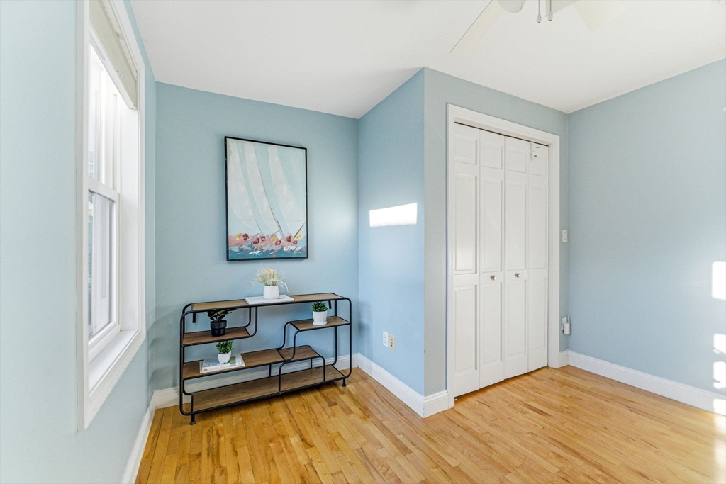 3 Mullins Ct # 3