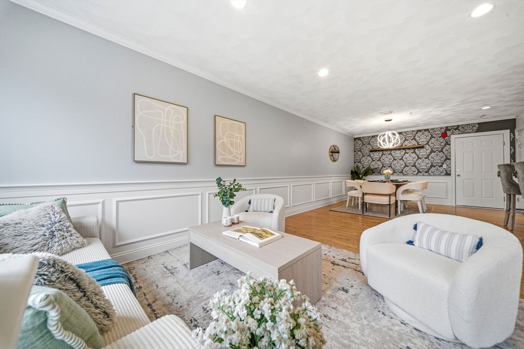 215 Harvard St # 13