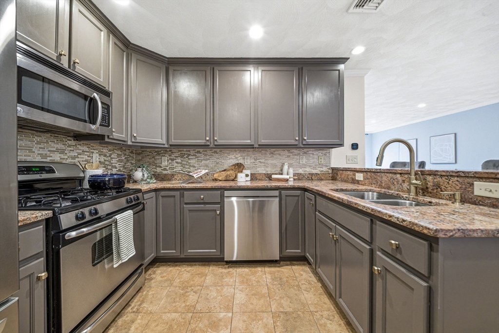 215 Harvard St # 13