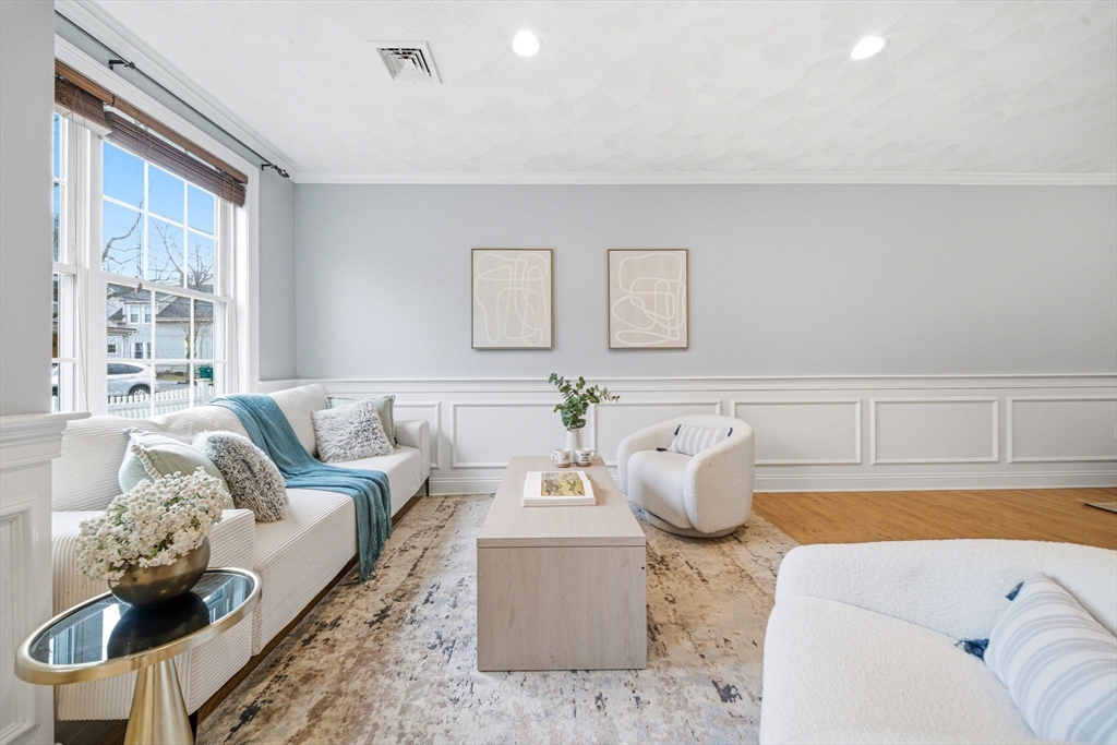 215 Harvard St # 13