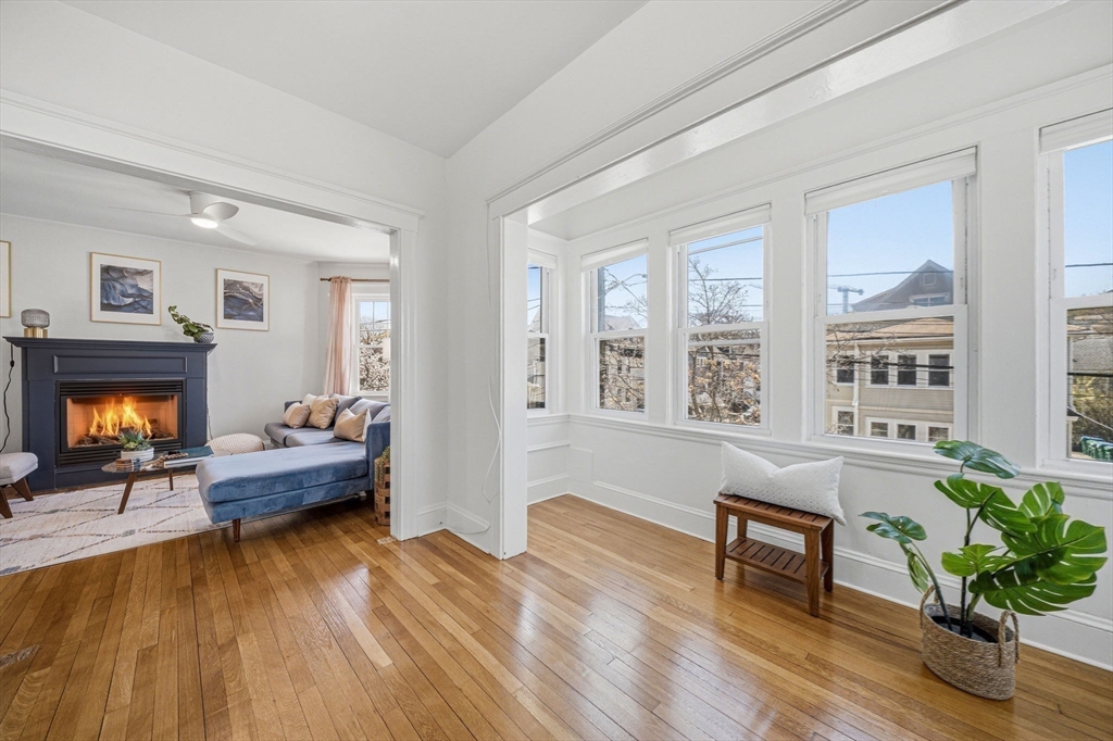 52 Greenleaf Ave # 52