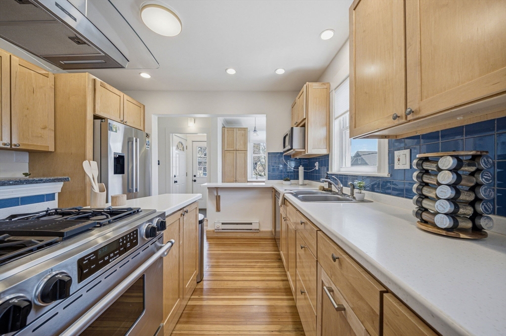 52 Greenleaf Ave # 52