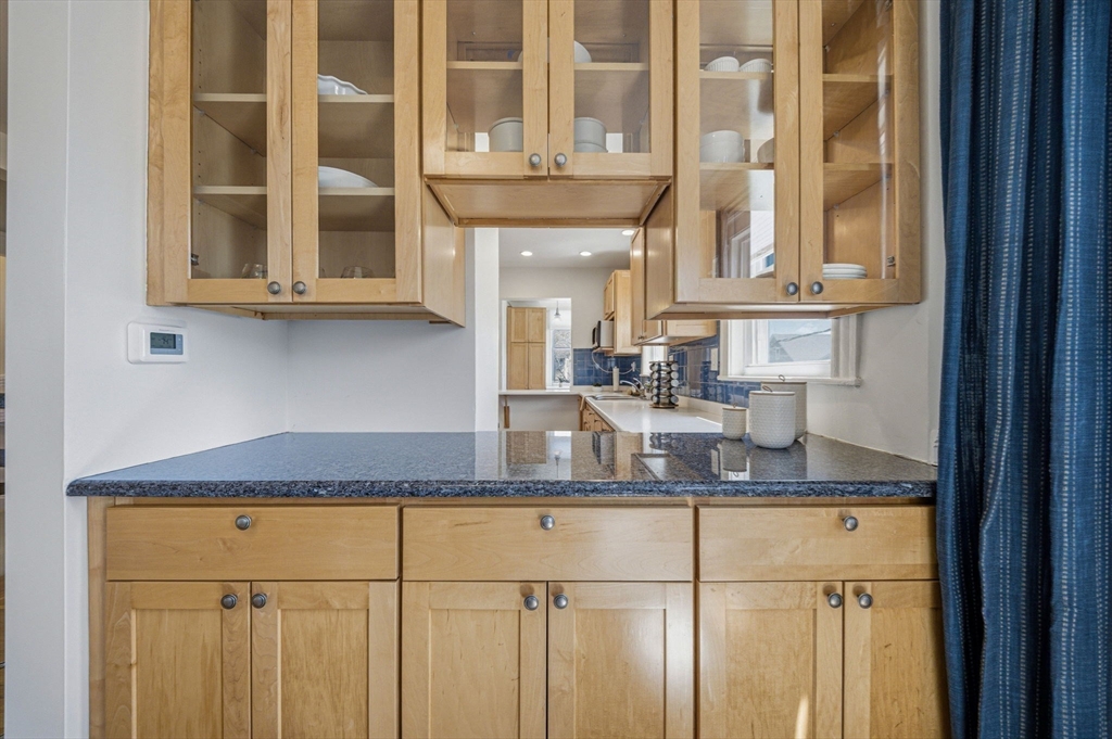 52 Greenleaf Ave # 52