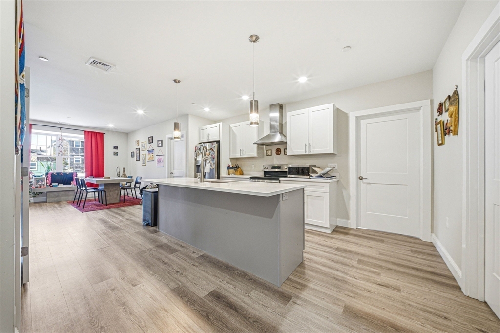 365 Newport Ave # 303