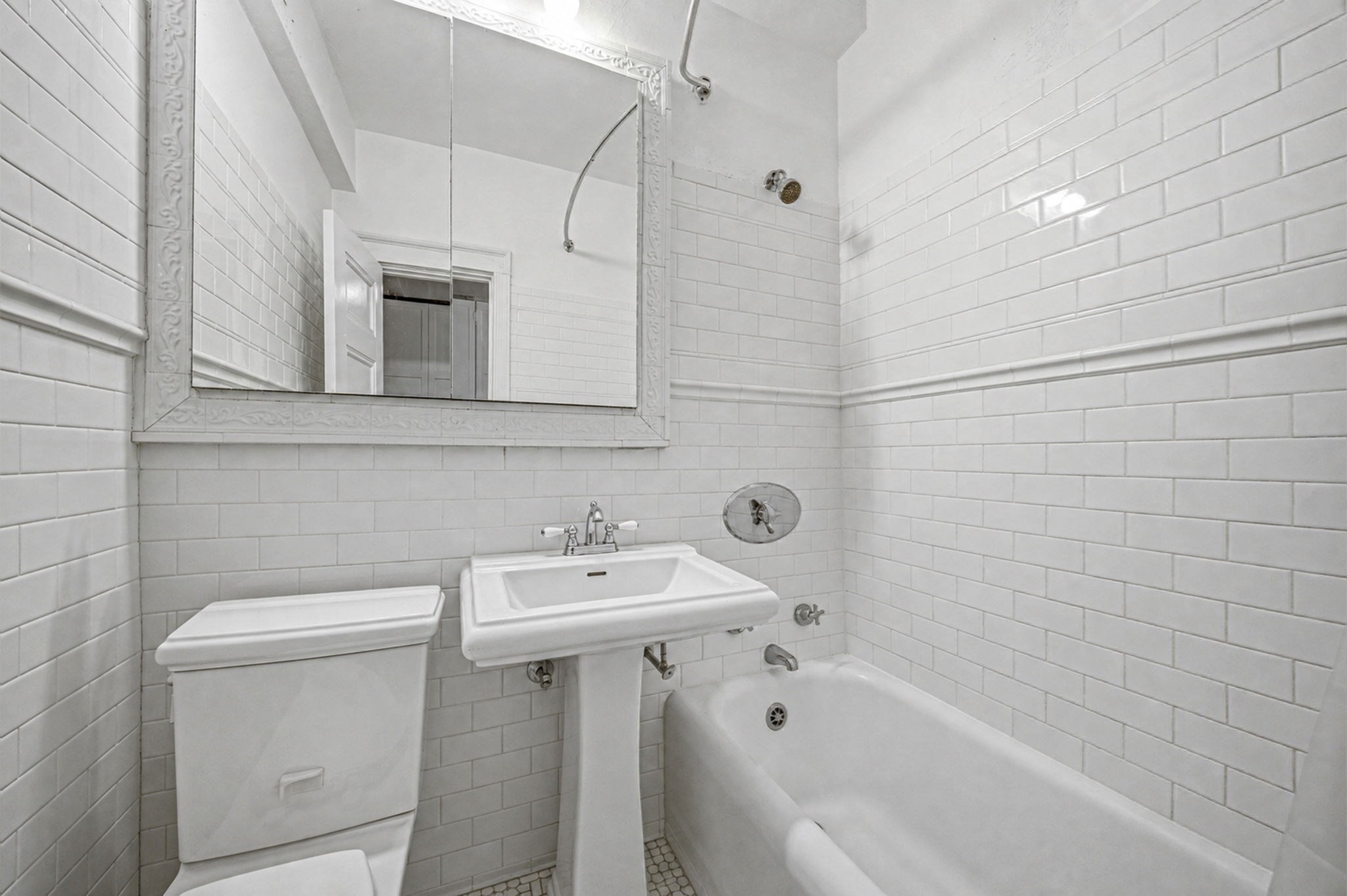 21 Beacon St # 4G