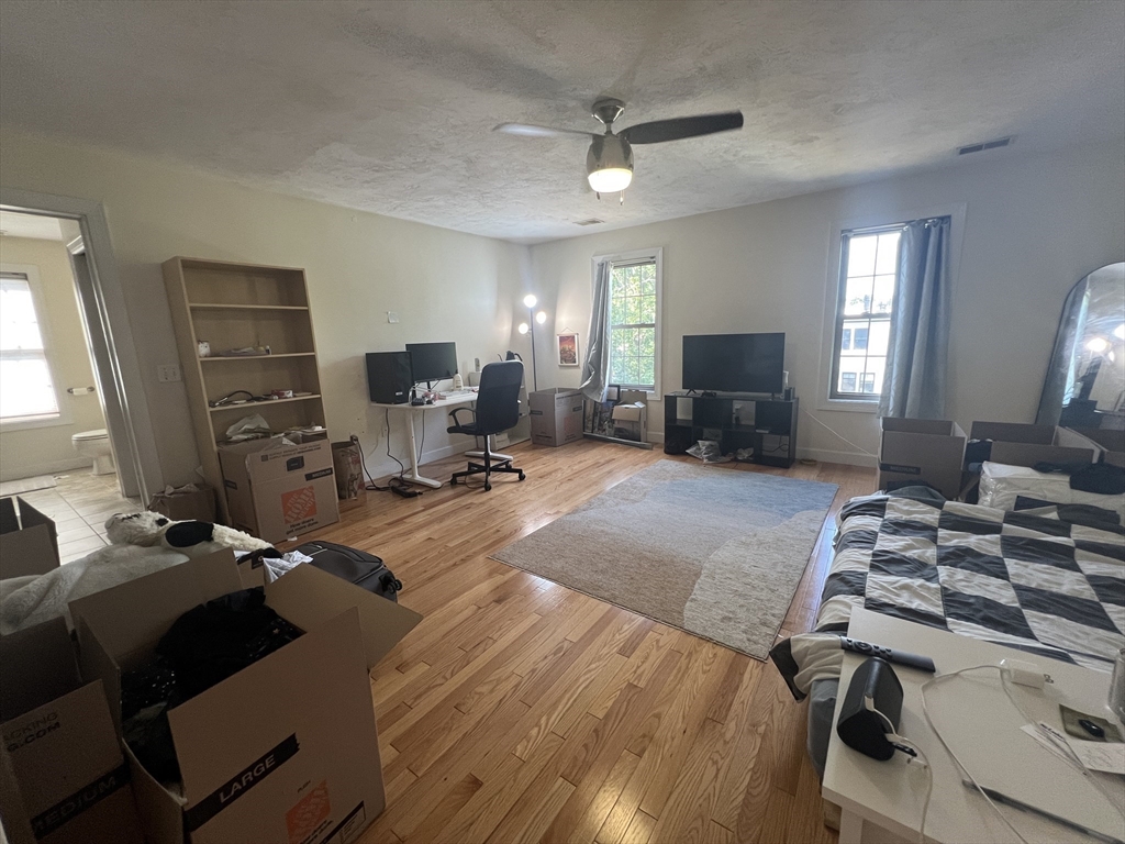 2779 Washington St Unit 6