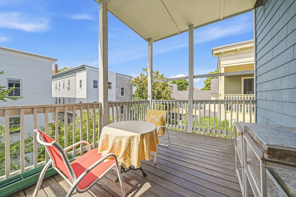 113 Antrim St # 3