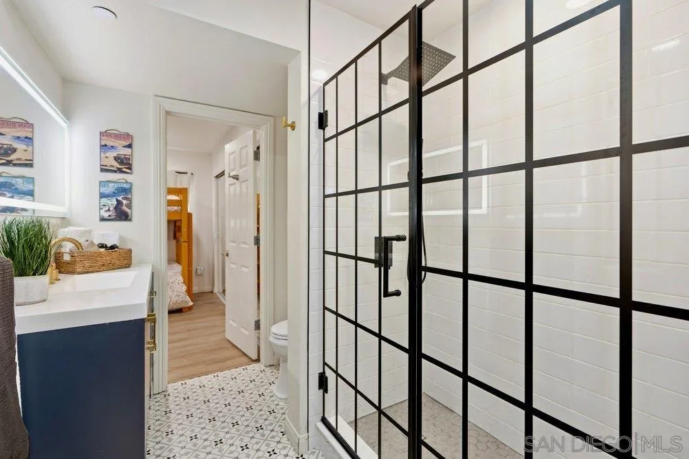 7509 Draper Unit 210