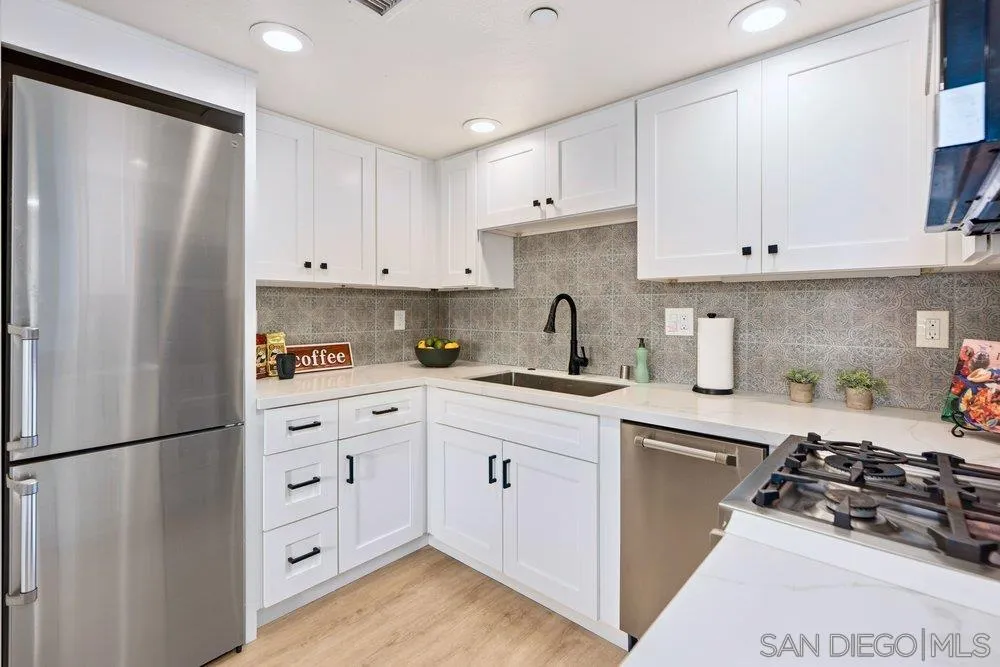 7509 Draper Unit 210