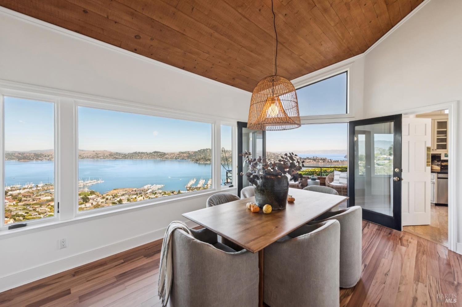 62 Cloud View Road