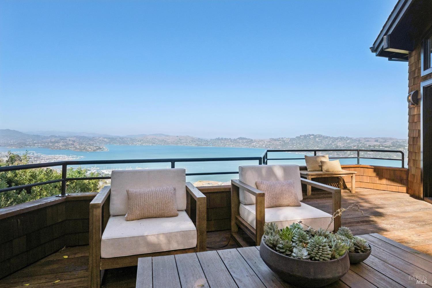 62 Cloud View Road