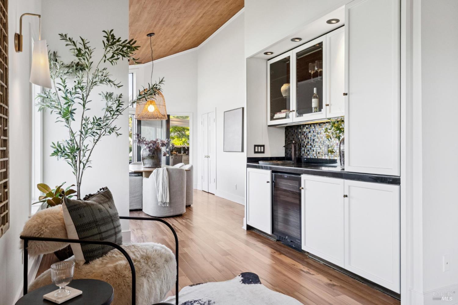 62 Cloud View Road