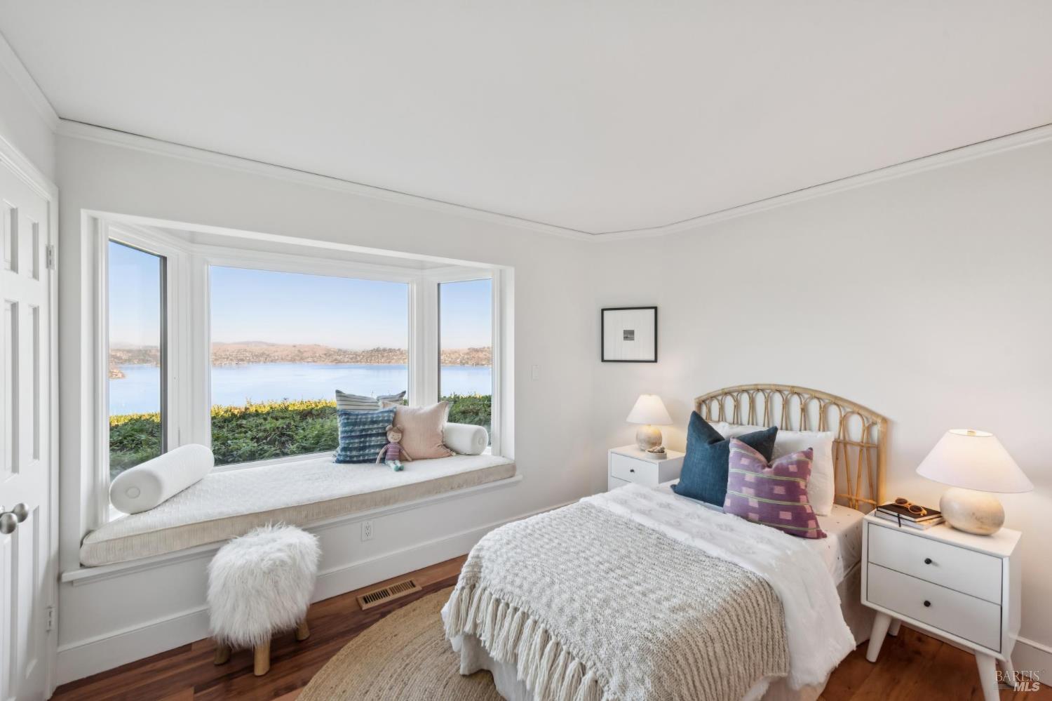62 Cloud View Road
