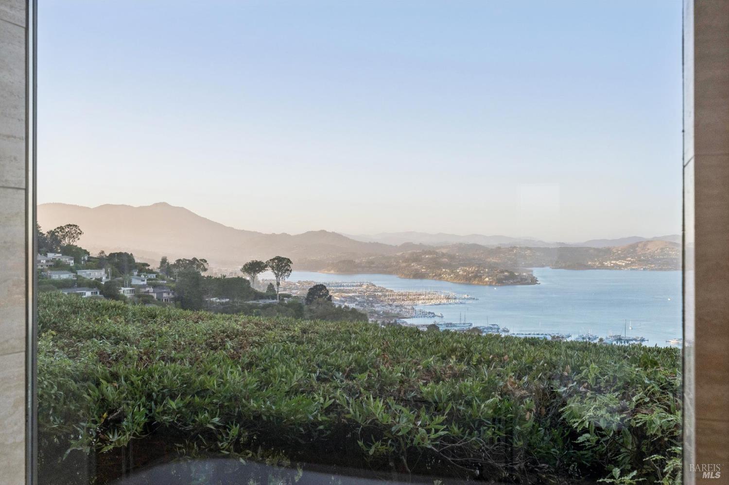 62 Cloud View Road
