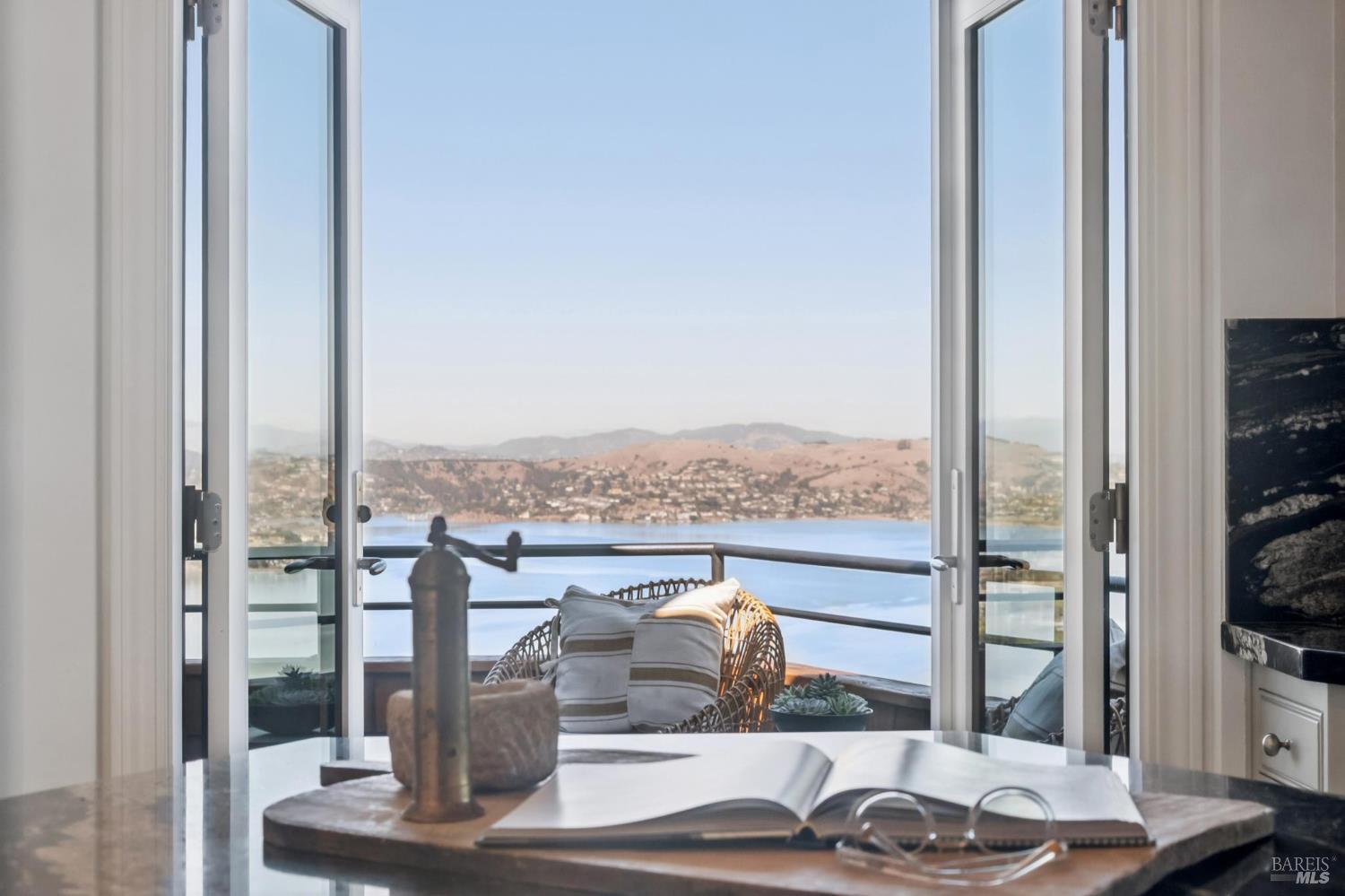 62 Cloud View Road
