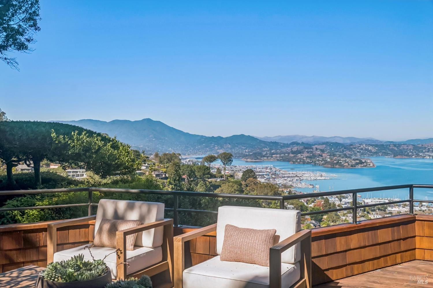 62 Cloud View Road