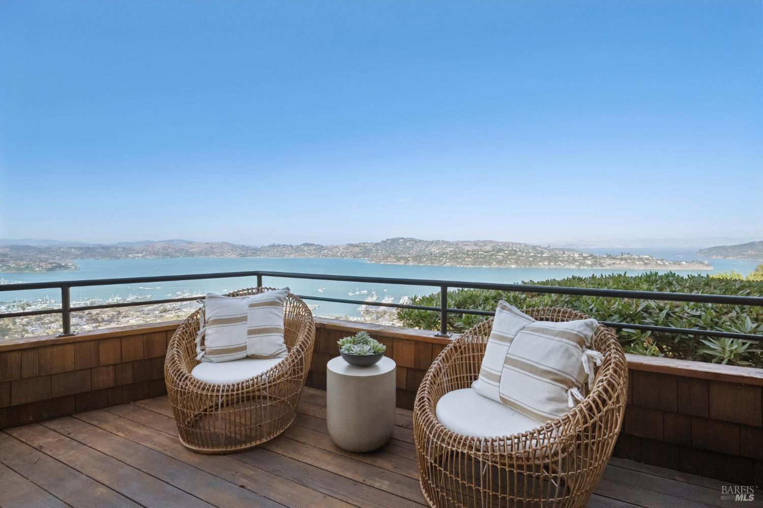 62 Cloud View Road