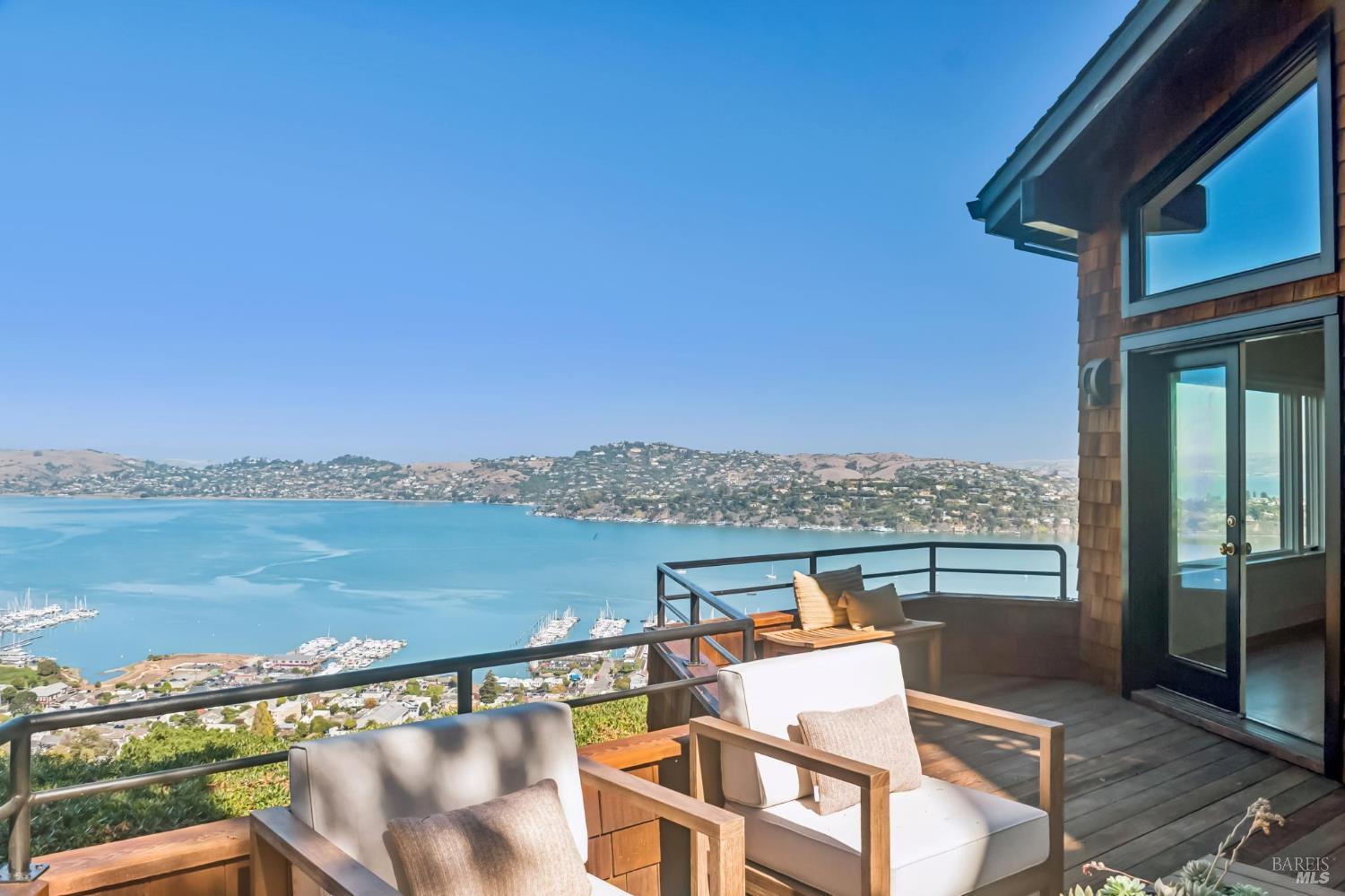 62 Cloud View Road