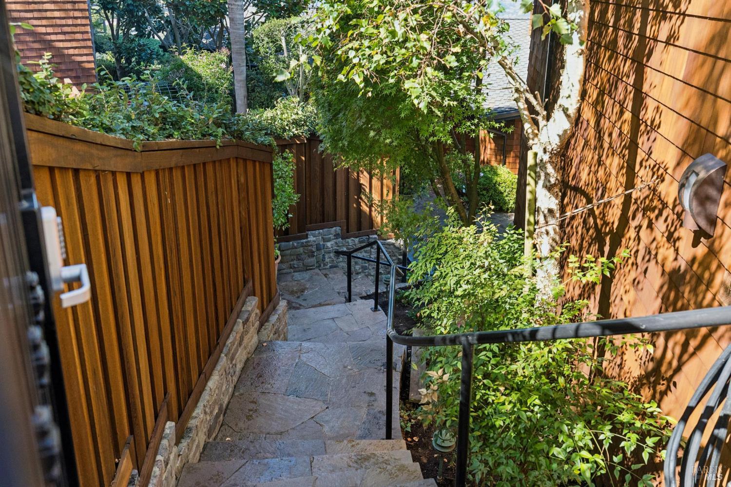 62 Cloud View Road