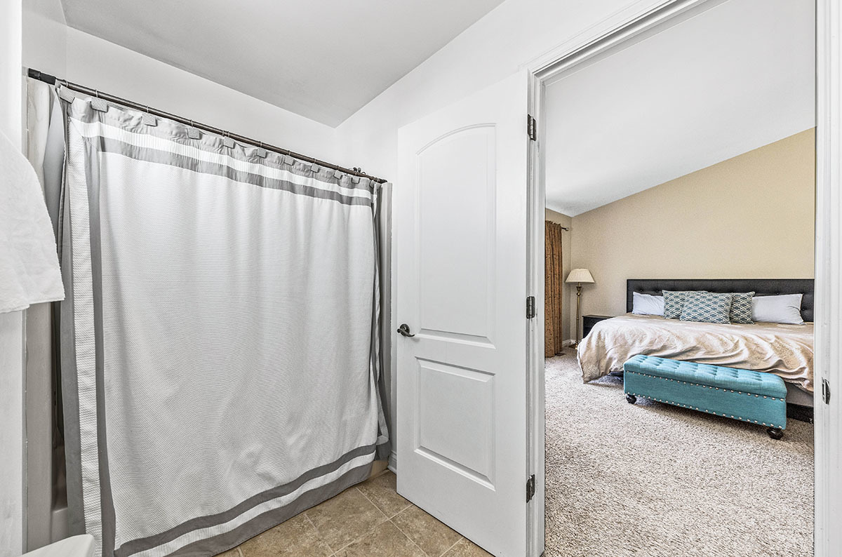 90 Strawflower Court