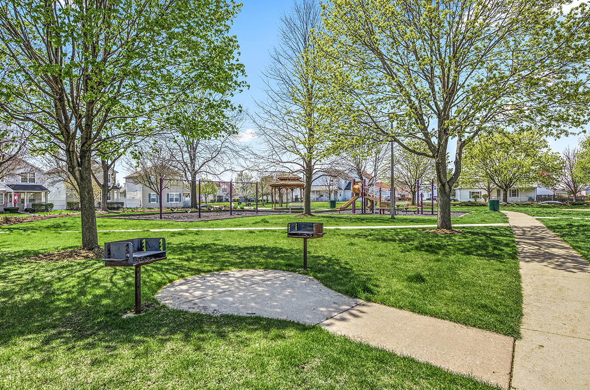 90 Strawflower Court