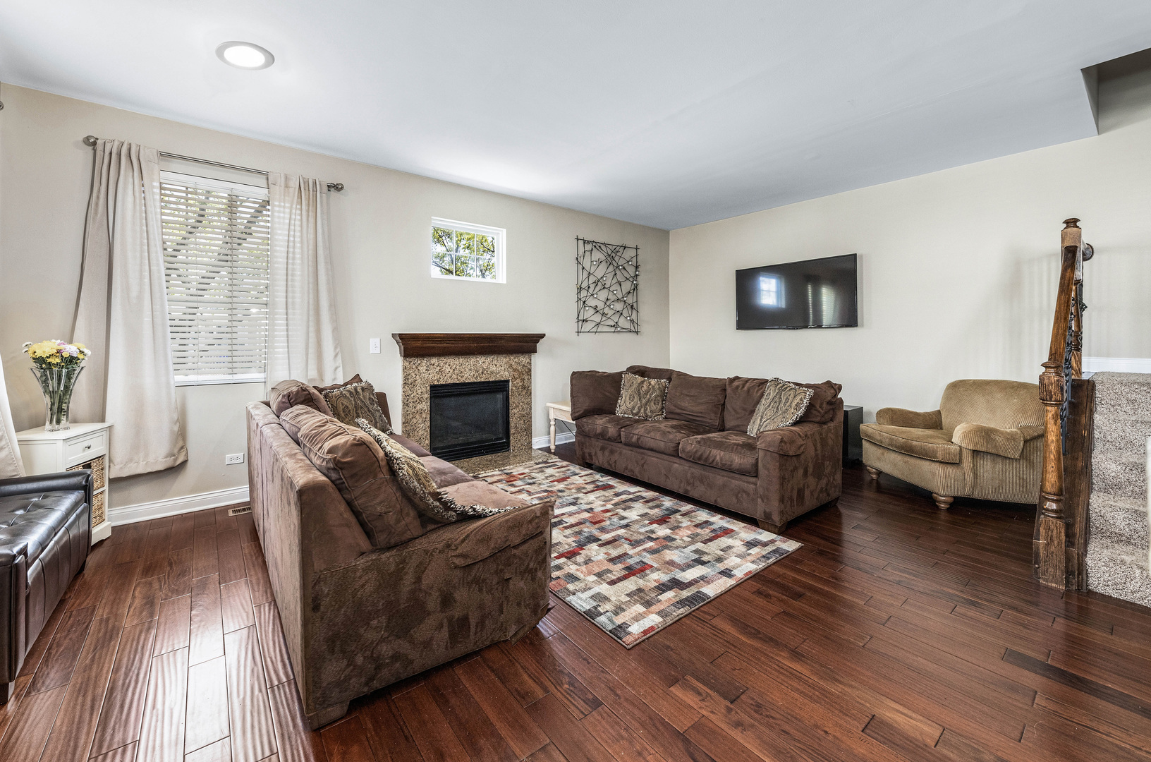 90 Strawflower Court