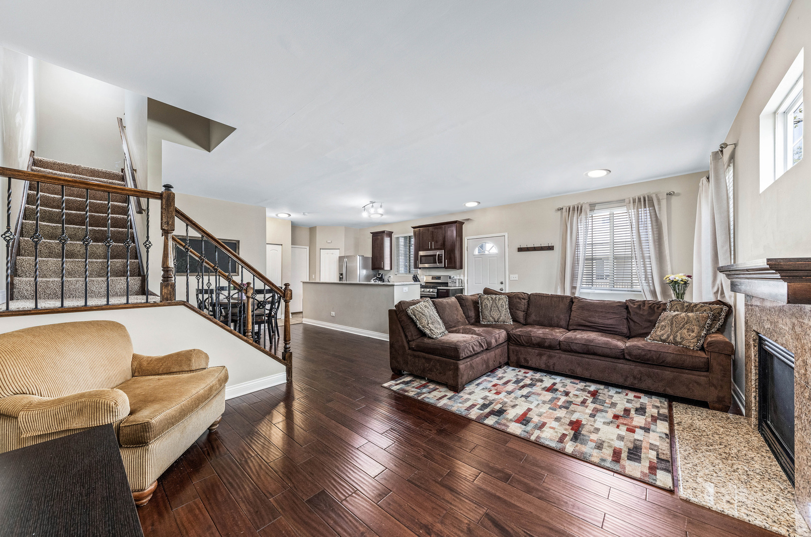 90 Strawflower Court