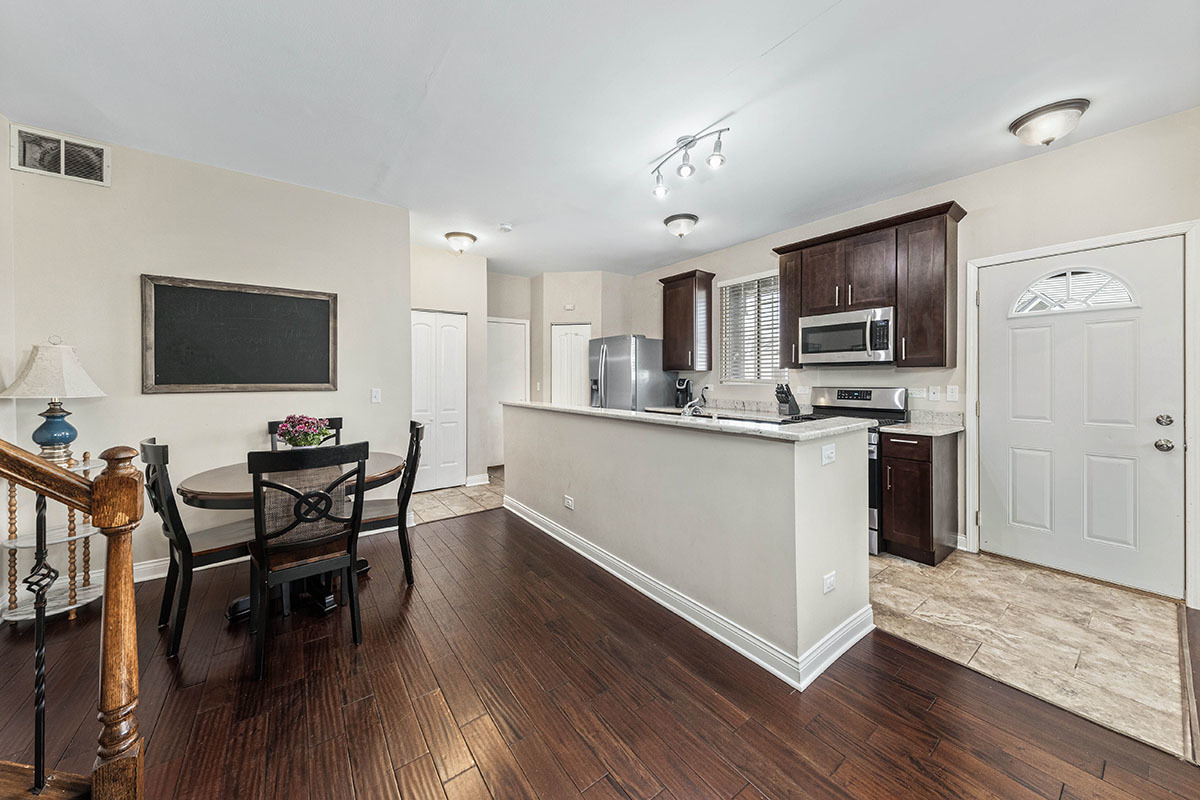 90 Strawflower Court