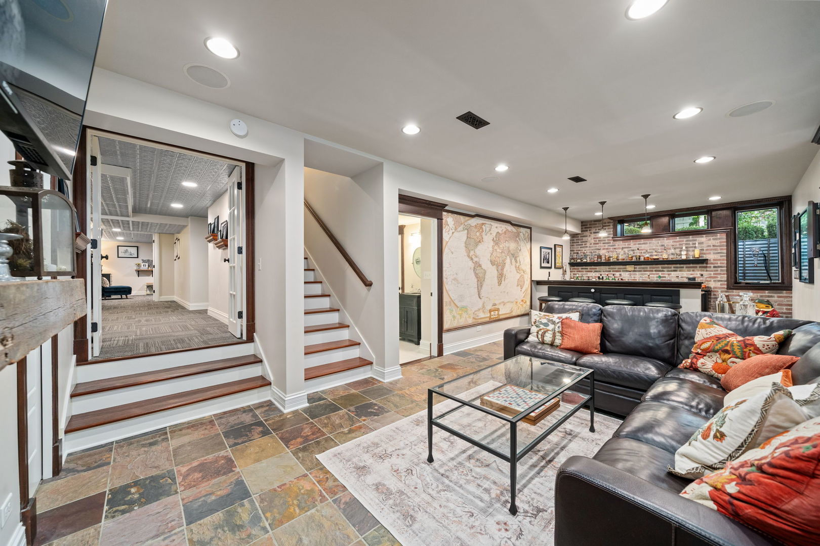 5 N Columbia Street