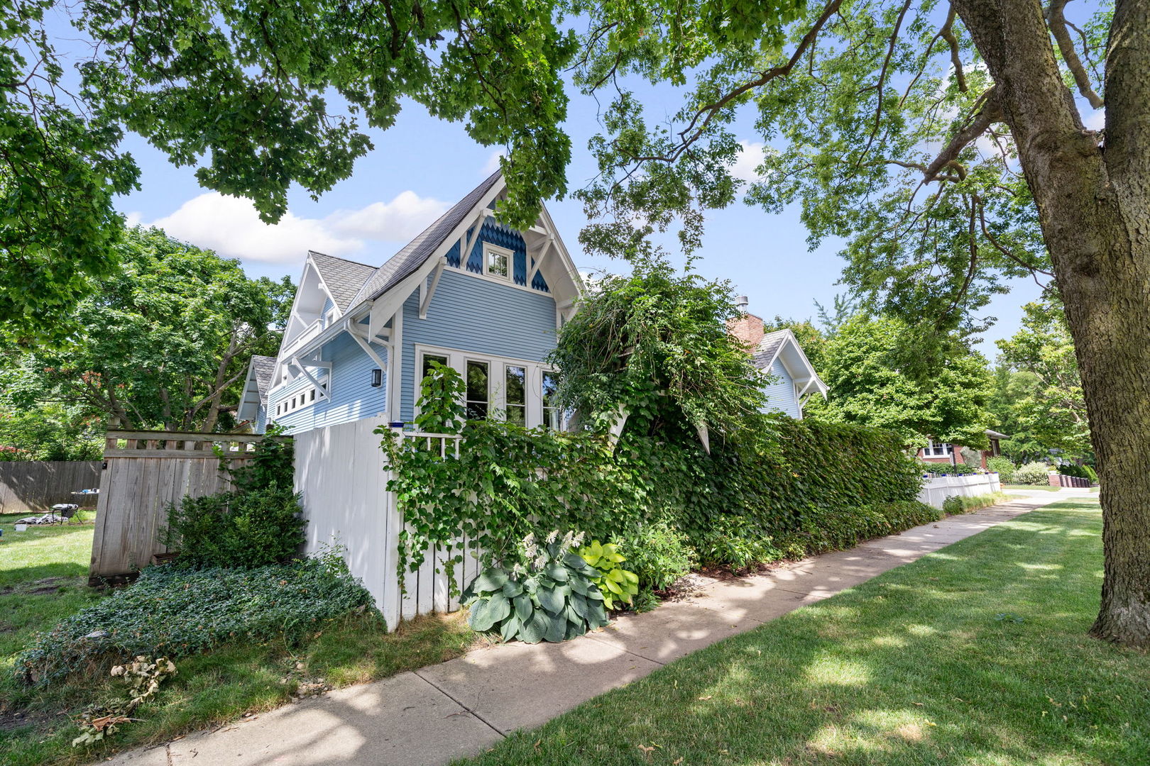 5 N Columbia Street