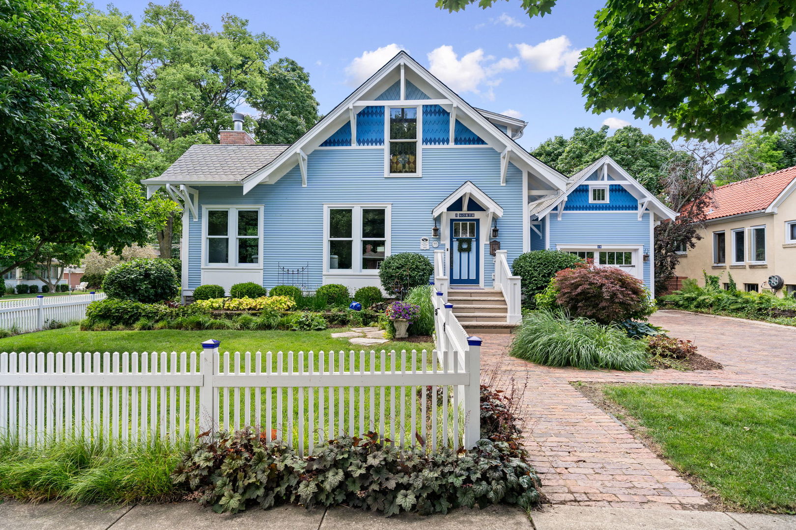 5 N Columbia Street