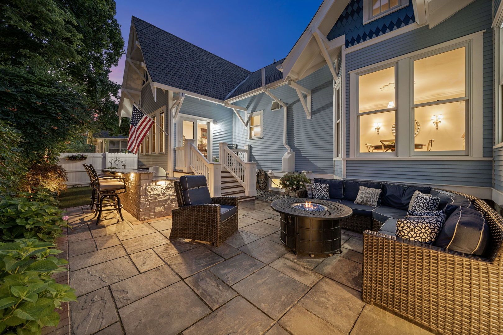 5 N Columbia Street
