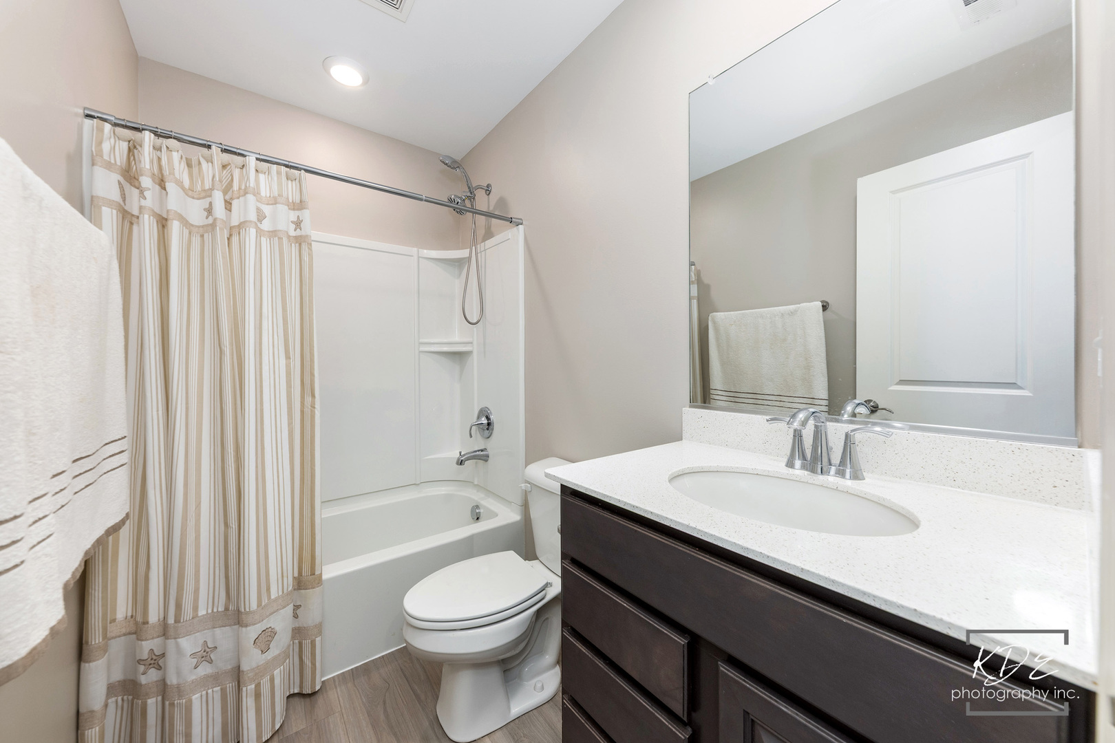 1115 Goldfinch Avenue