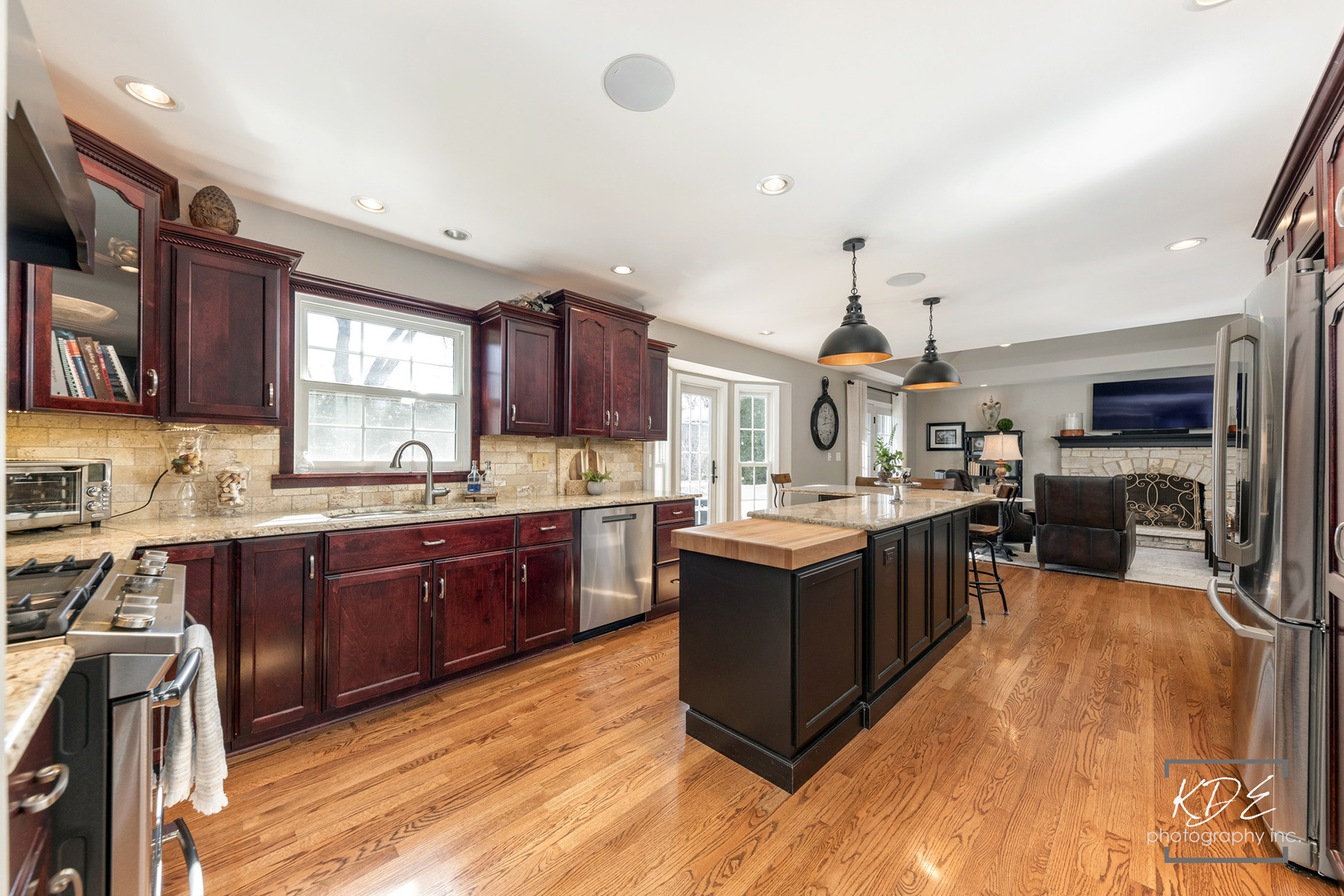 992 Belaire Court