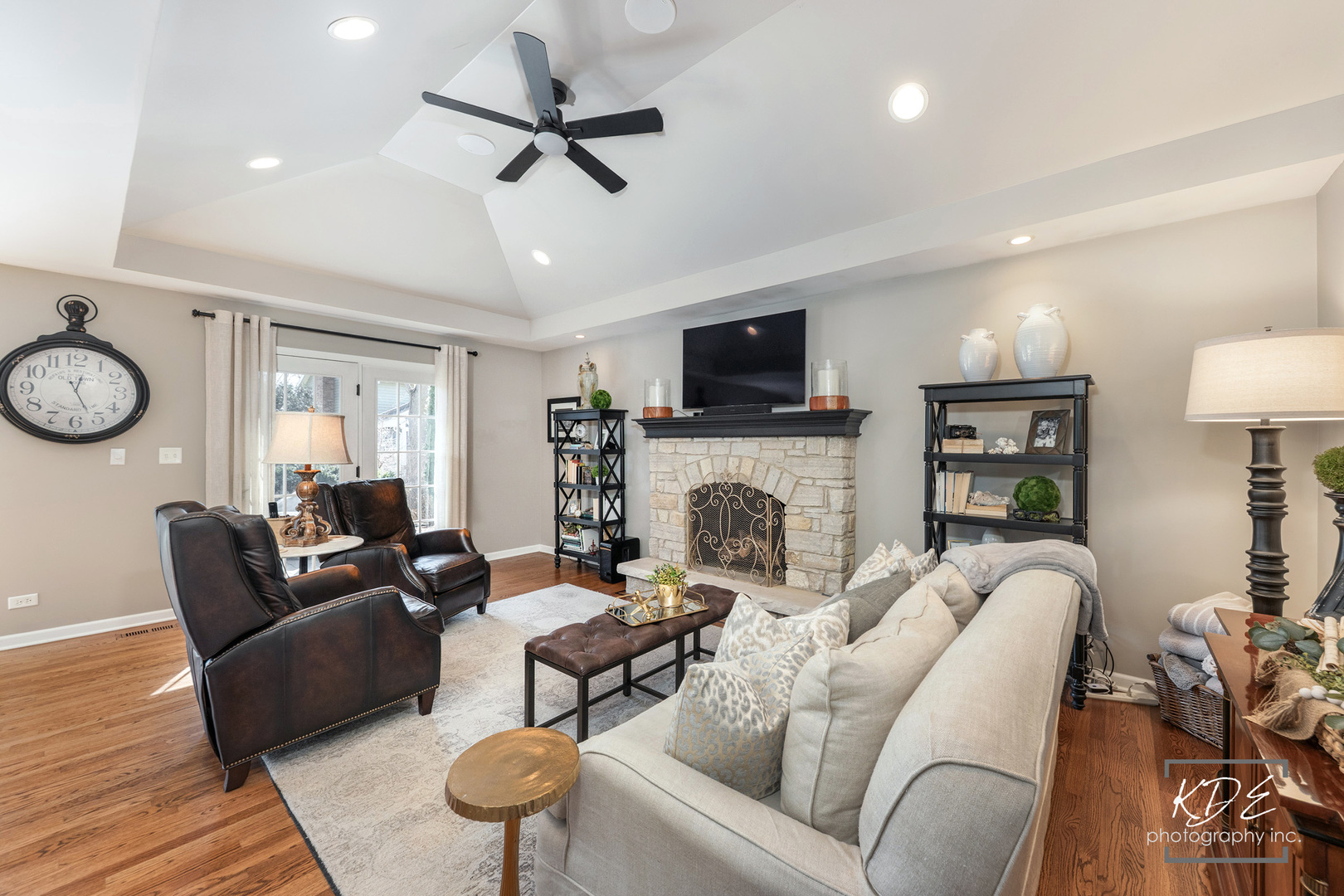 992 Belaire Court