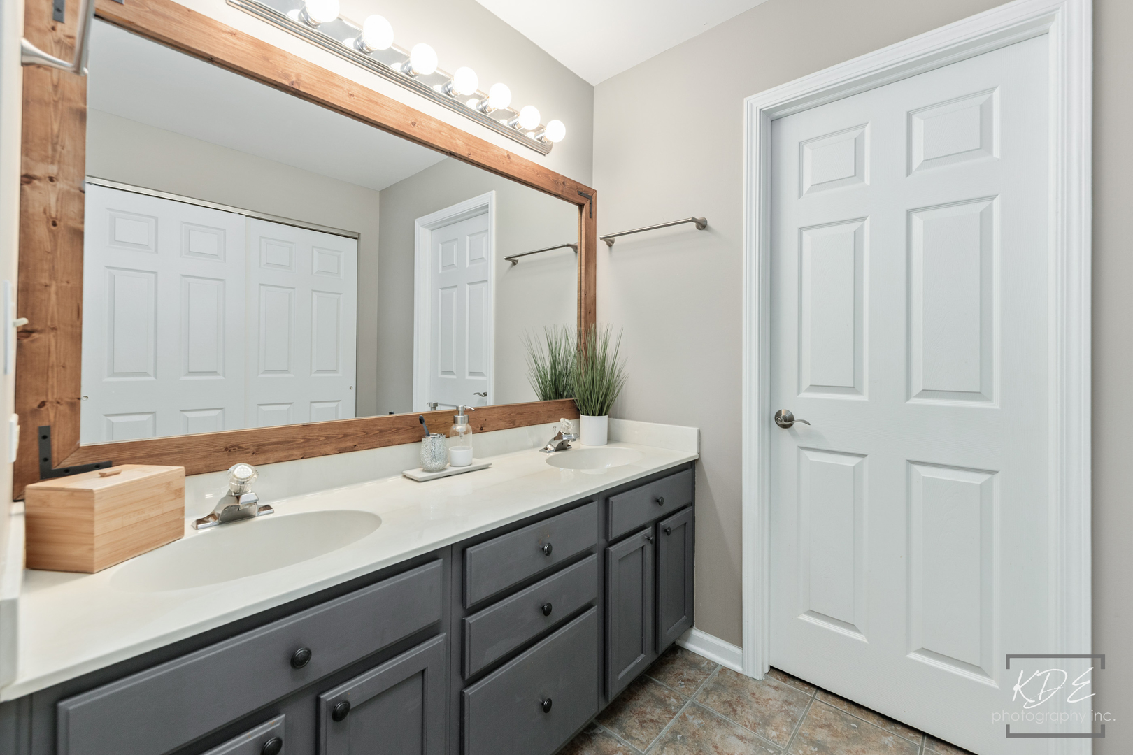 2723 Old Woods Trail Unit: 2723