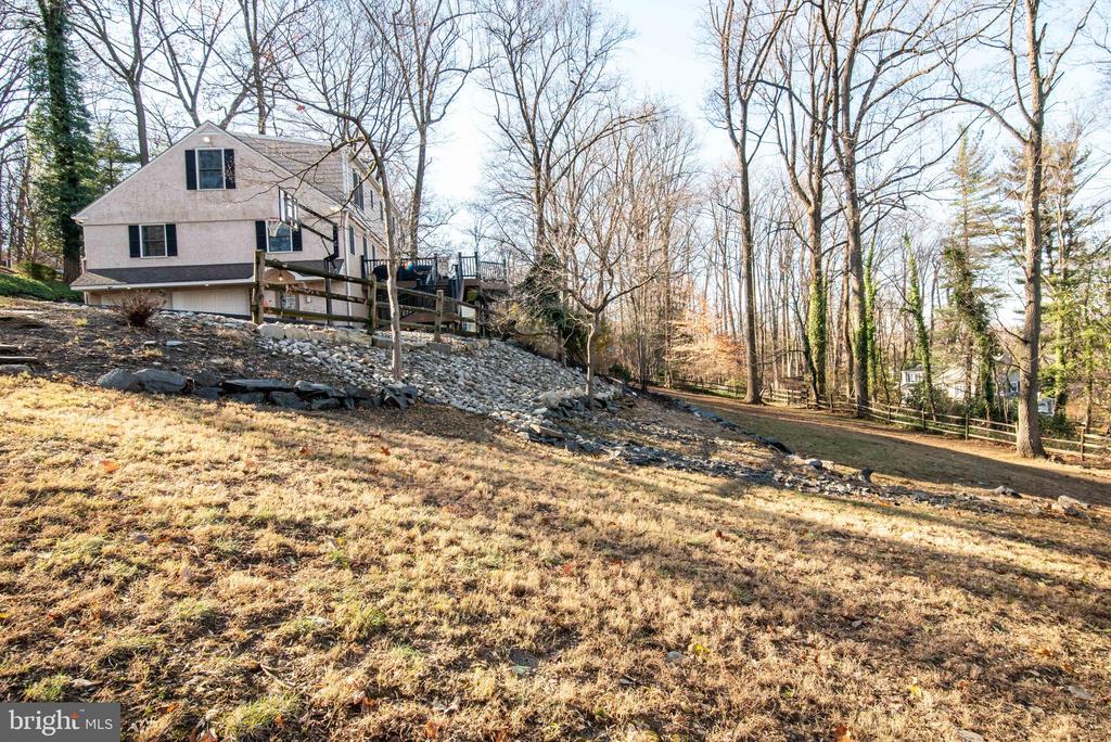 483 HILLTOP ROAD