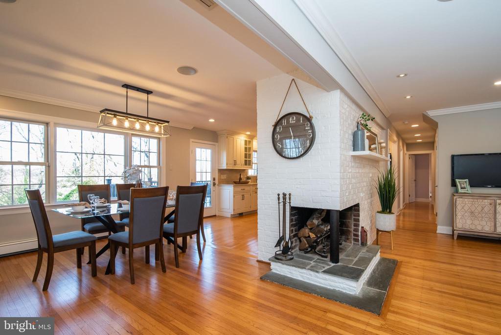 483 HILLTOP ROAD