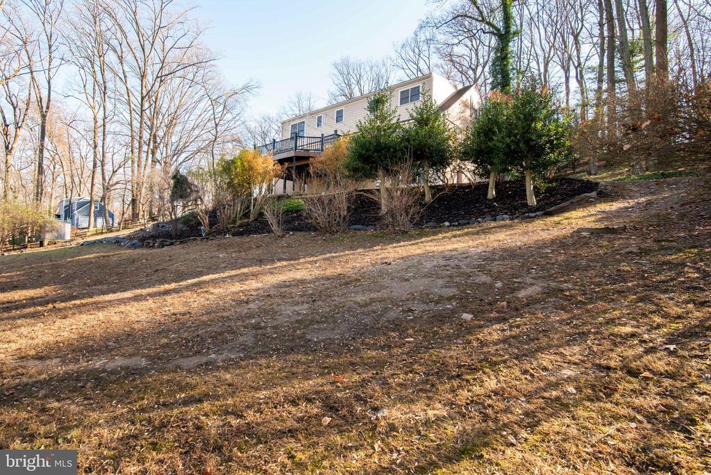 483 HILLTOP ROAD
