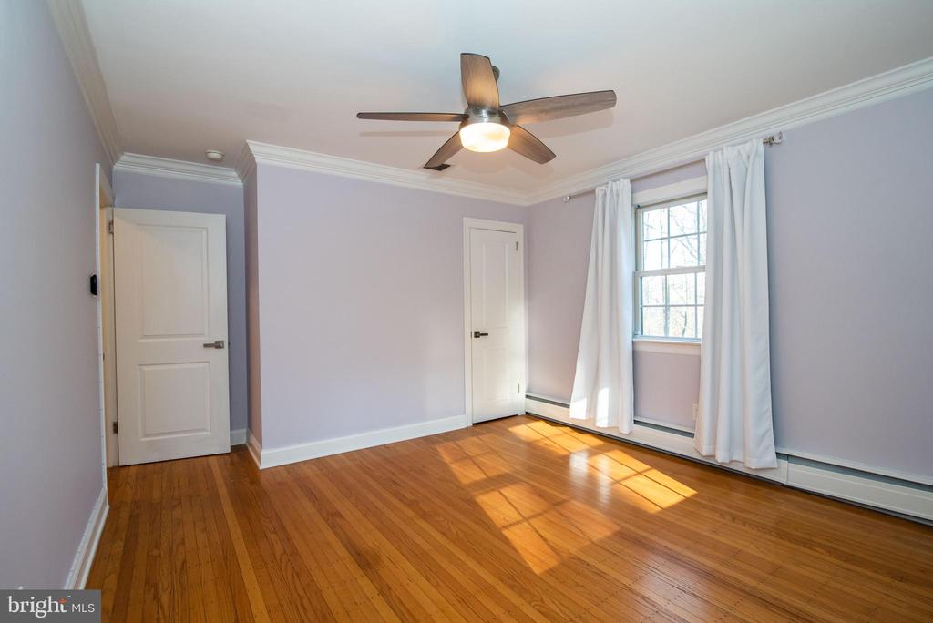 483 HILLTOP ROAD