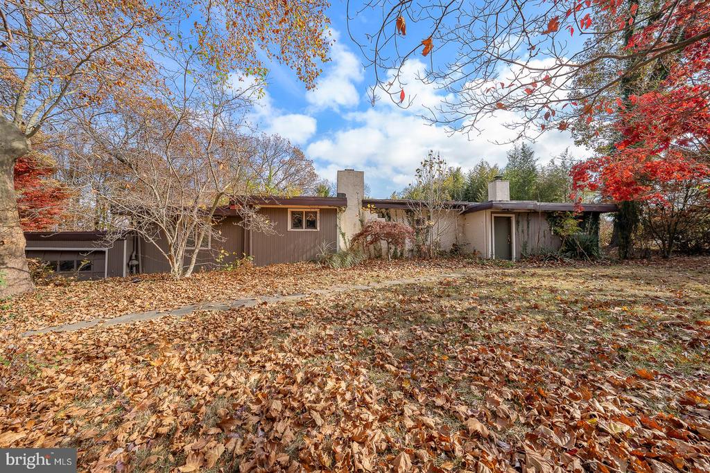 395 CASSATT ROAD