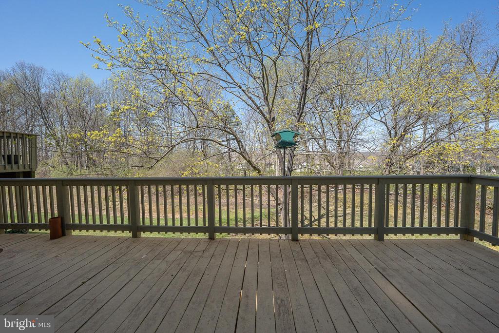 453 LYNETREE DRIVE Unit: 20-D