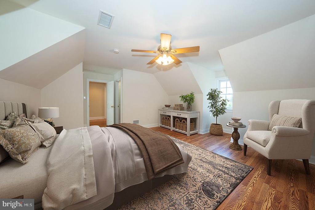 2 SPRING MEADOW FARM LANE
