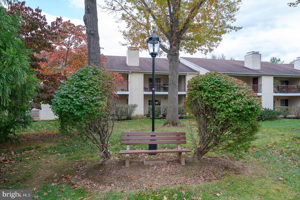 108 VALLEY STREAM CIRCLE Unit: 108A