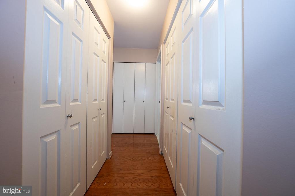 108 VALLEY STREAM CIRCLE Unit: 108A