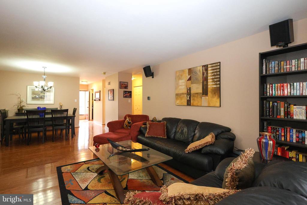 108 VALLEY STREAM CIRCLE Unit: 108A