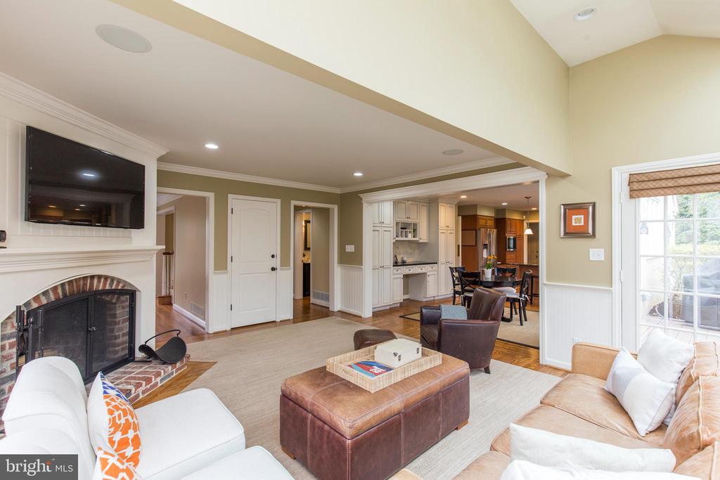101 WOODS LANE