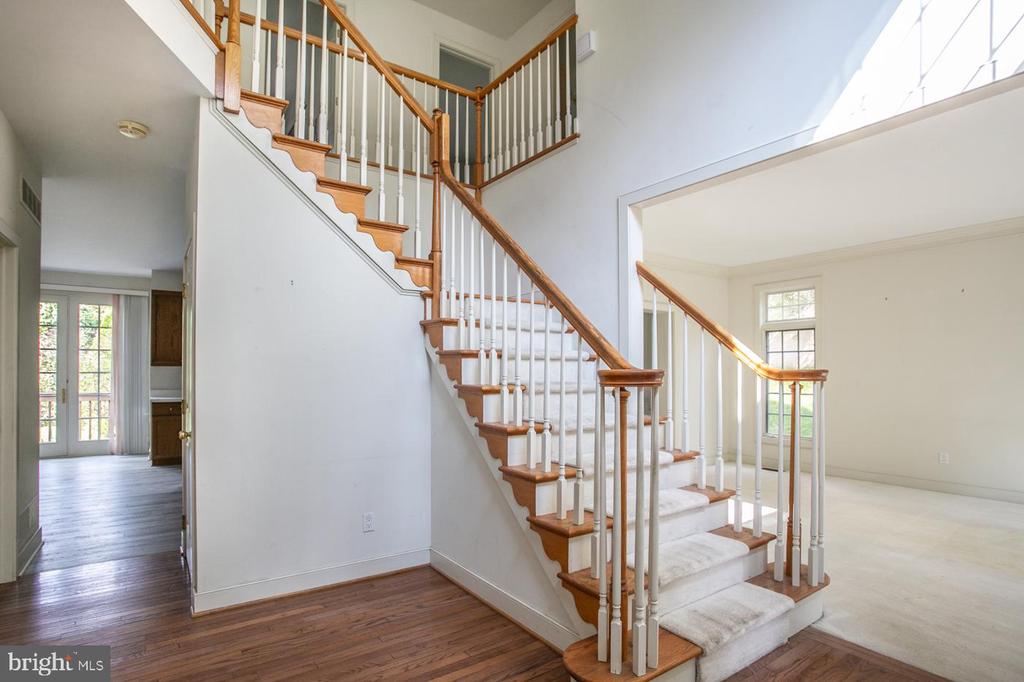 5034 BRITTANY LANE