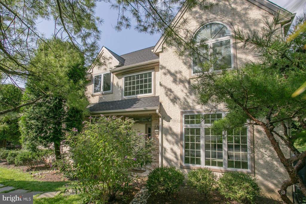 5034 BRITTANY LANE